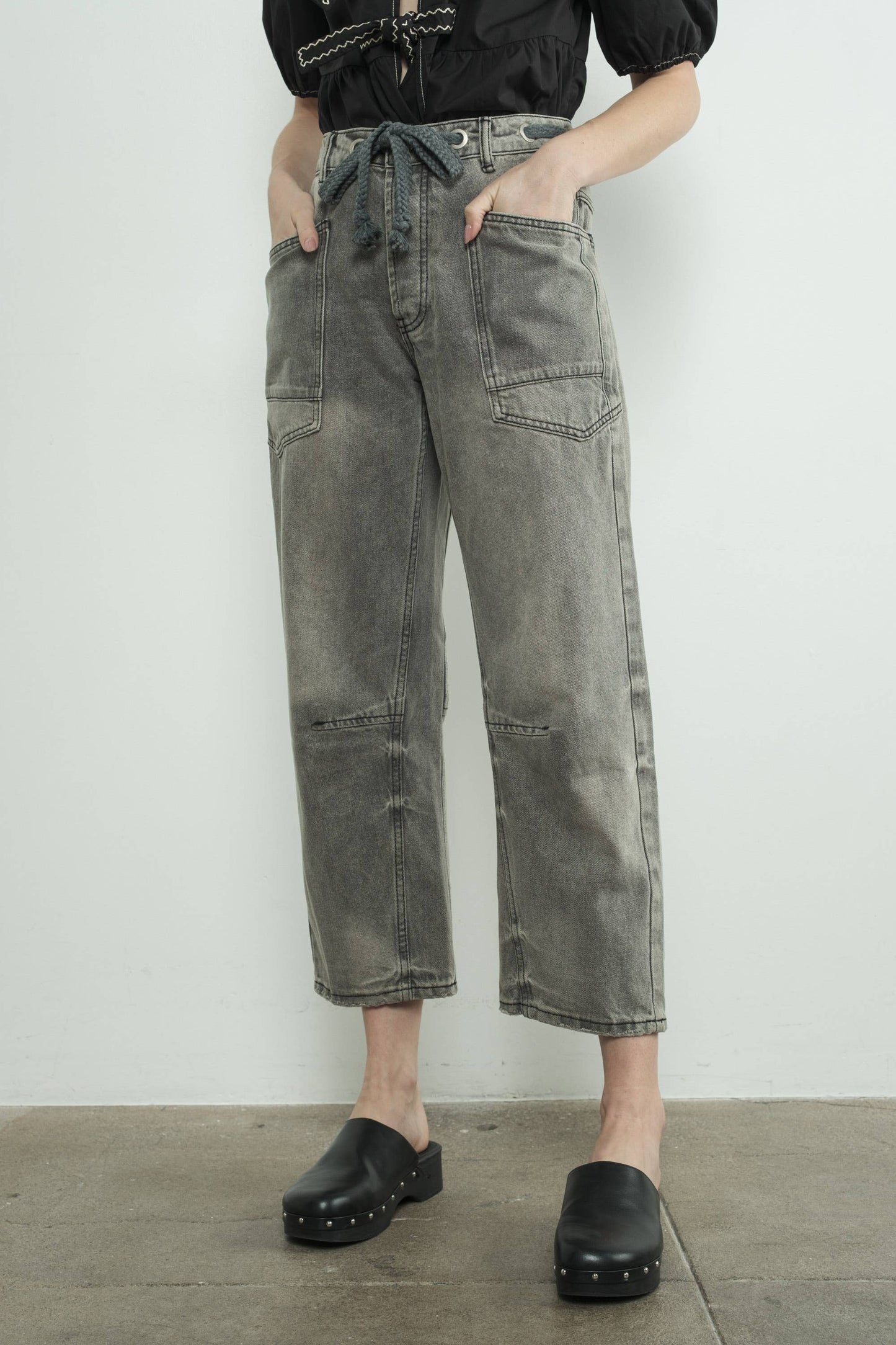 Aaron & Amber BARREL DENIM PANTS WITH EYELET WAIST