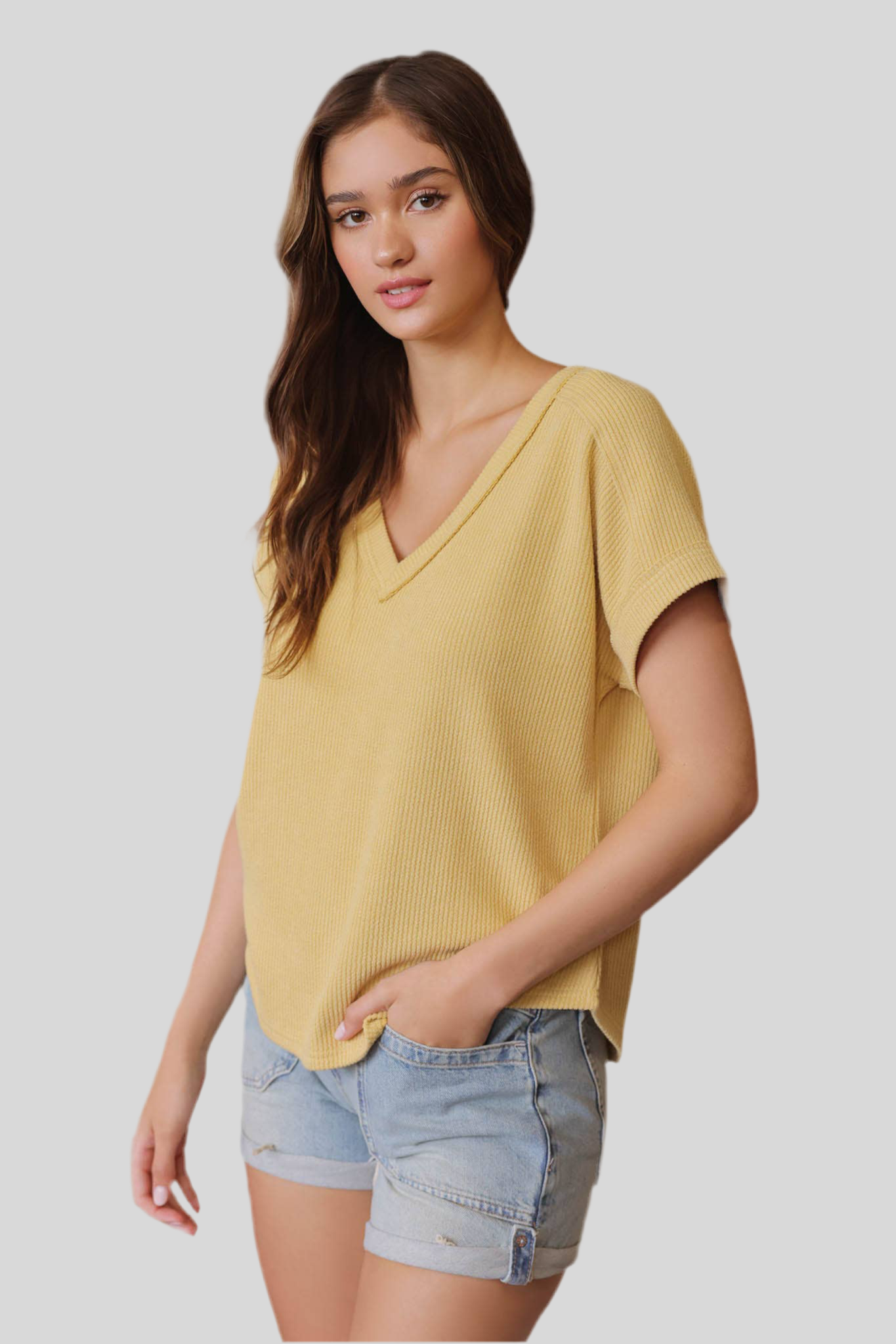 RAW EDGE V NECK