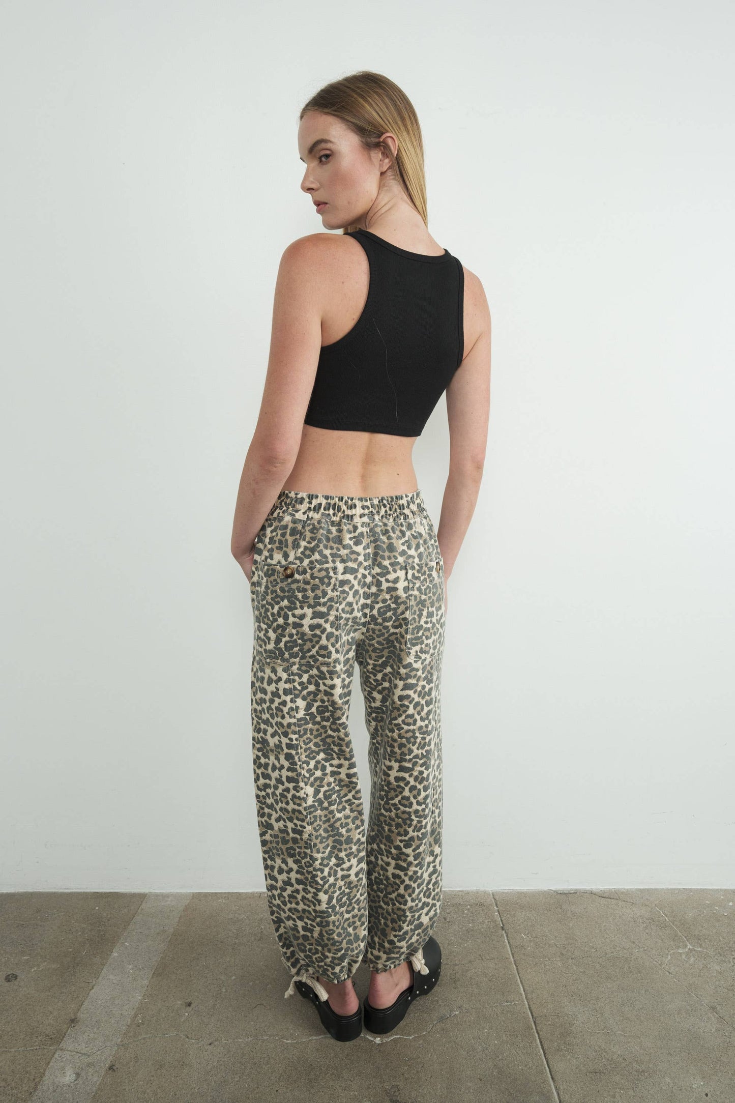 Aaron & Amber - LEOPARD PRINT RELAXED FIT PULL-ON PANTS