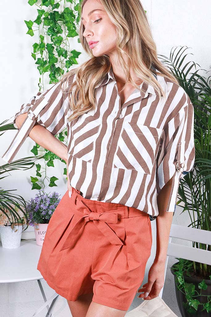 Roll-up sleeve striped shirt