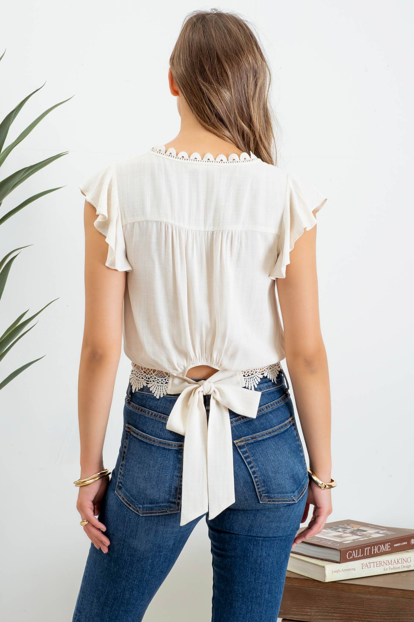 LACE CROP W/BACK TIE