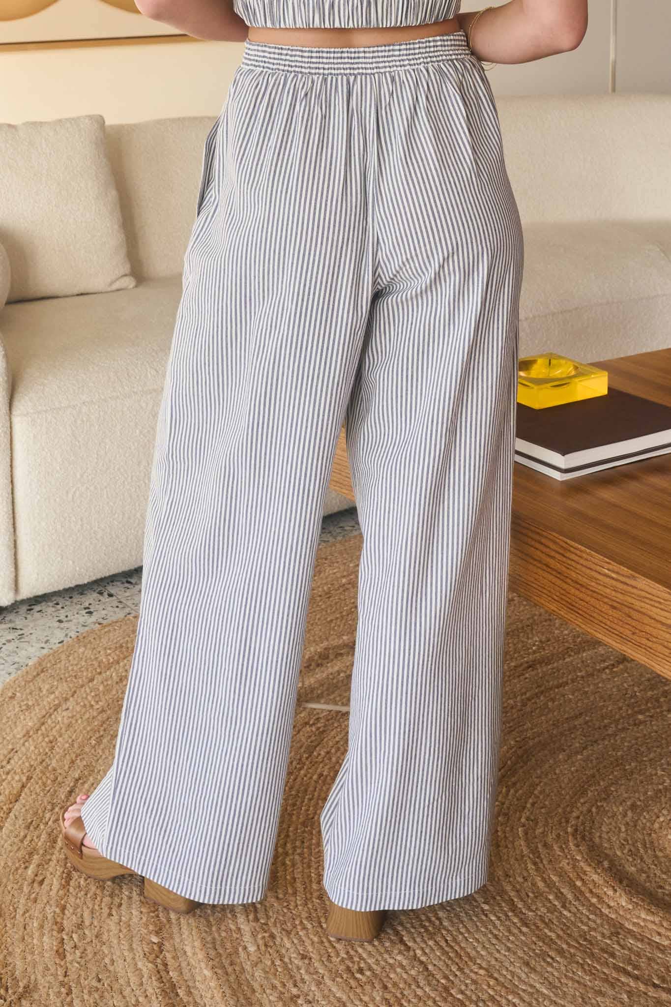 STRIPE PLEATED WIDE LEG PANTS