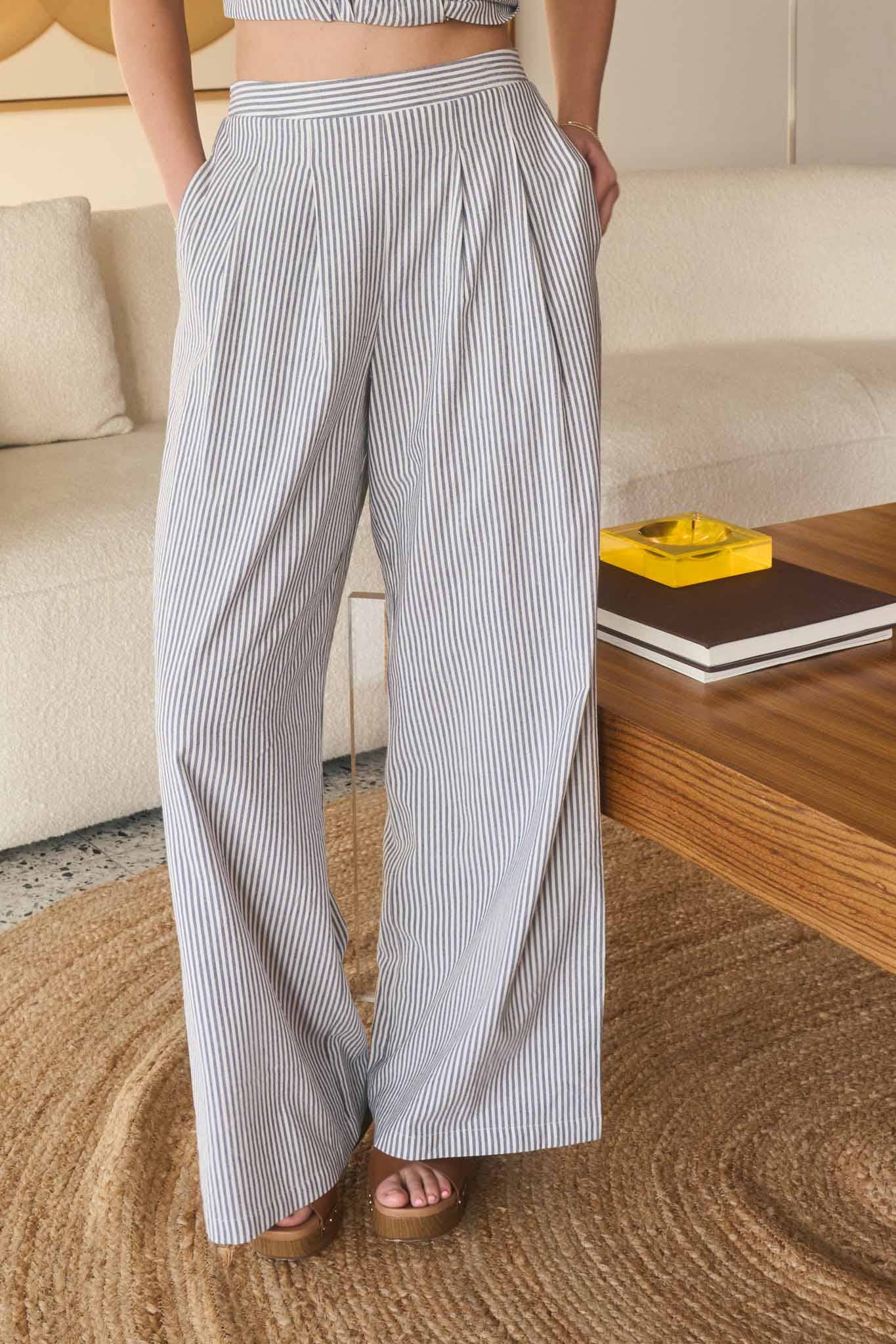 STRIPE PLEATED WIDE LEG PANTS