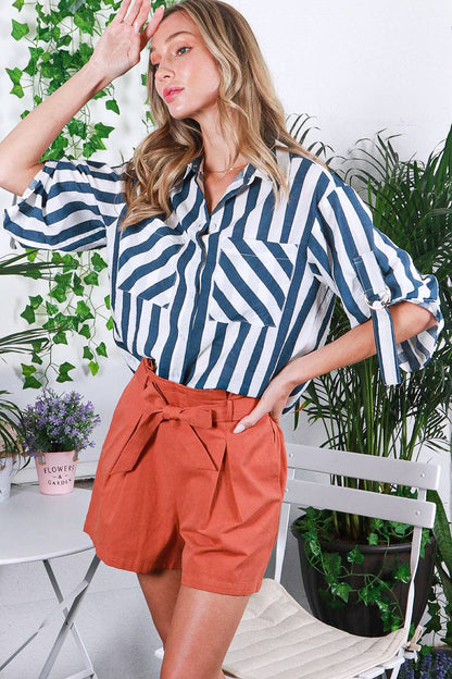 Roll-up sleeve striped shirt